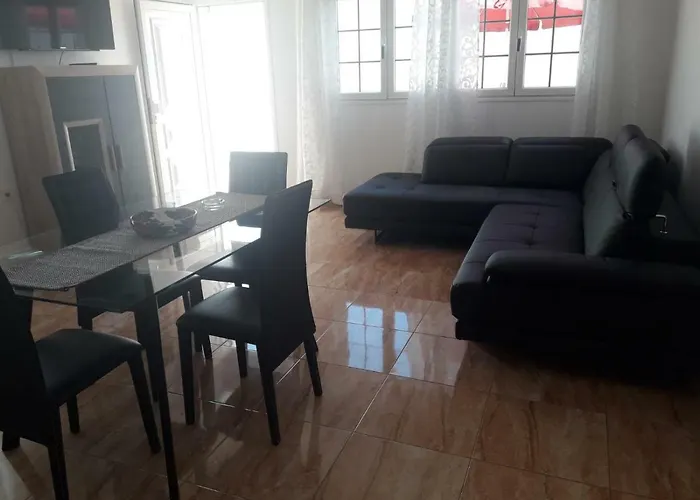 別荘 Casa Olivina 2